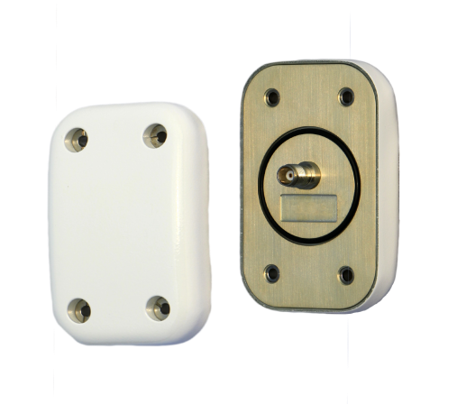 Airborne Four-Frequency Active Antenna